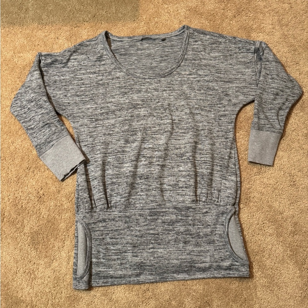 Athleta Batwing and Robin 3/4 sleeve